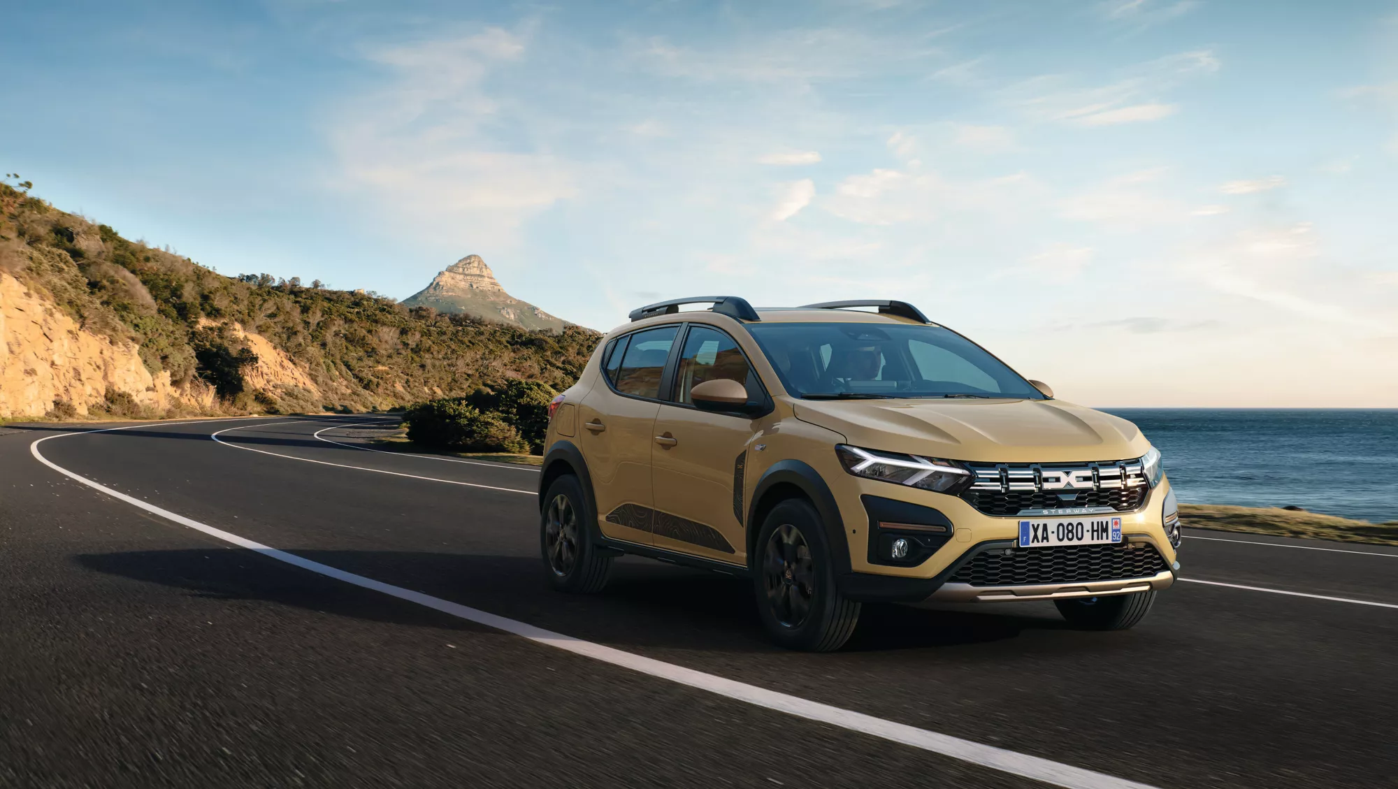 Dacia Sandero büyük sürprizle geliyor!
