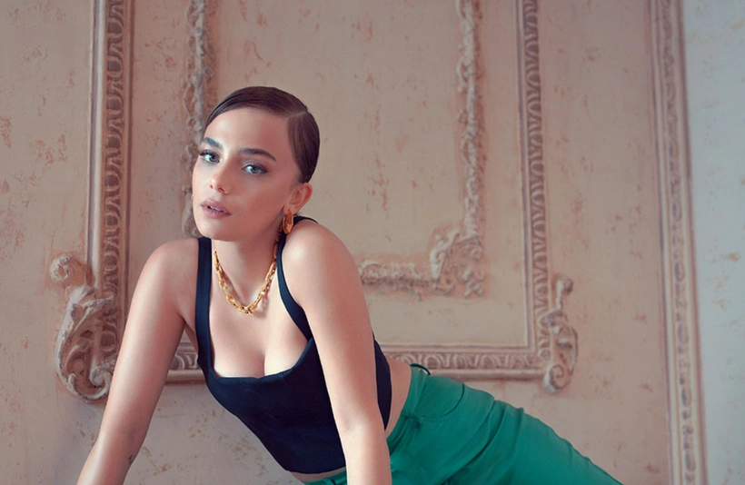 Oyuncu Bahar Şahin, sosyal