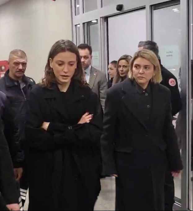 Serenay Sarıkaya’dan ilk açıklama geldi