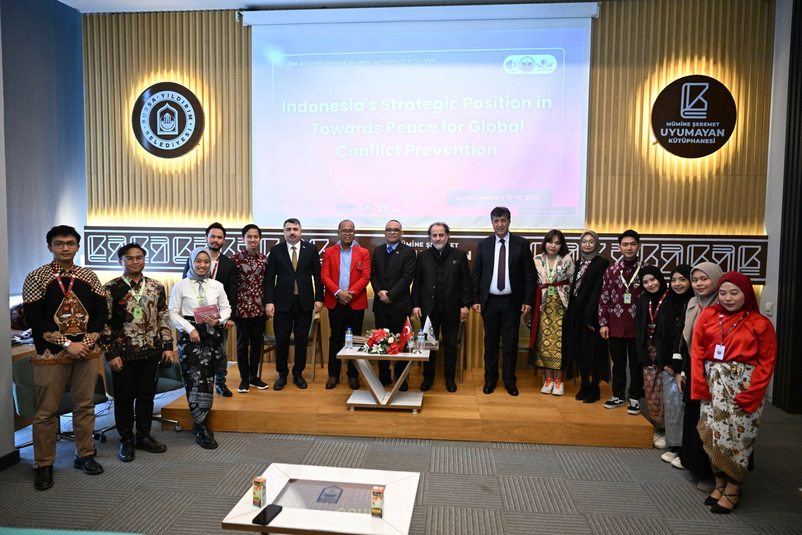 Bursa Yıldırım’da uluslararası öğrenci sempozyumu