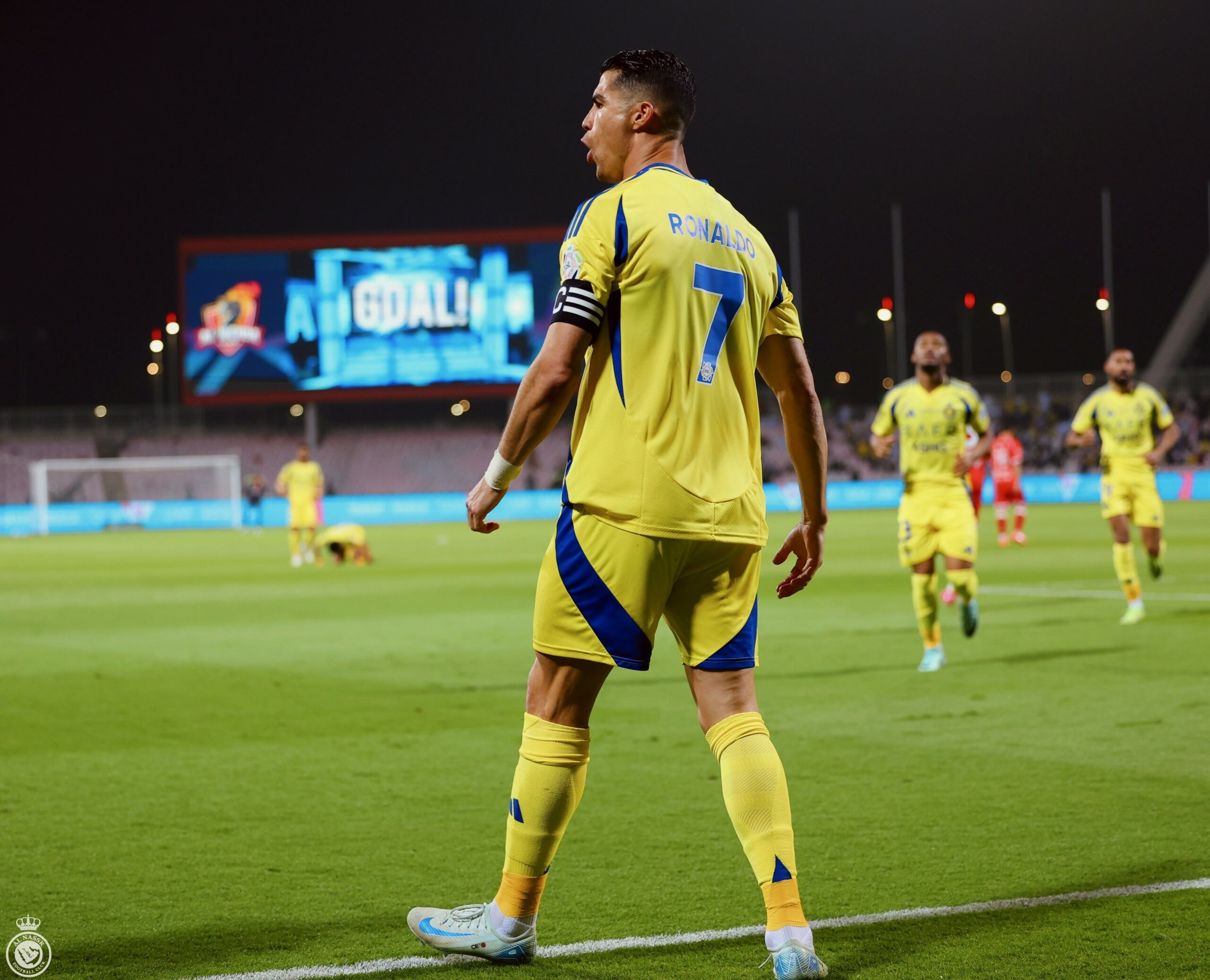 Futbol tarihinin en golcü oyuncusu rekorunu geliştiriyor