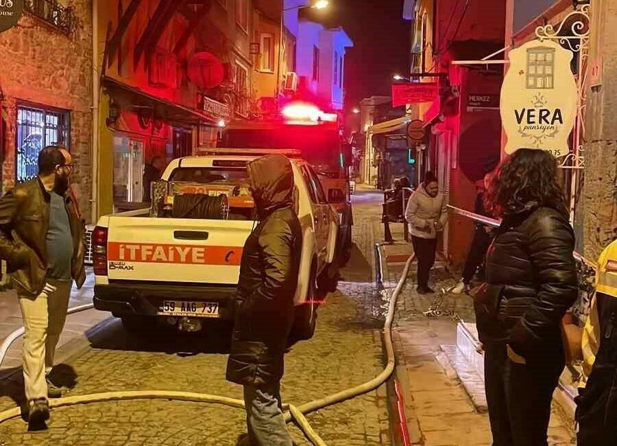 Balıkesir’in Ayvalık ilçesinde sabaha