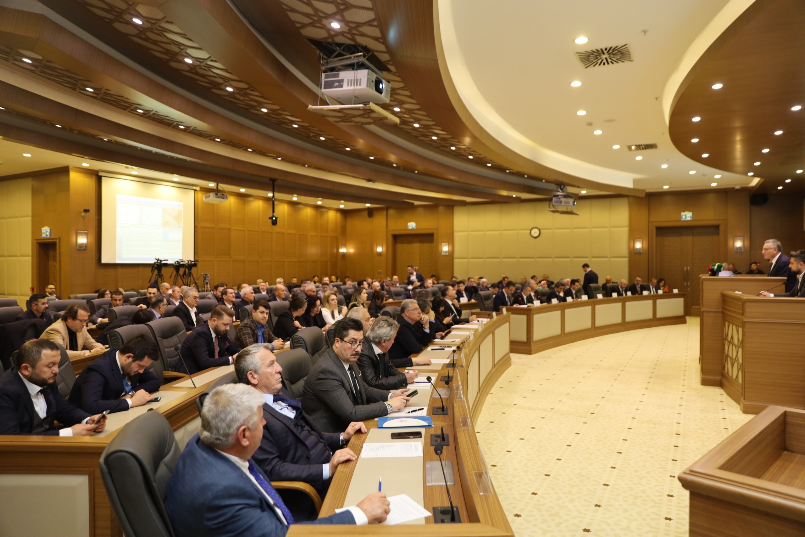 Alpaslan hocamızın ifade özgürlüğü engellenmiştir