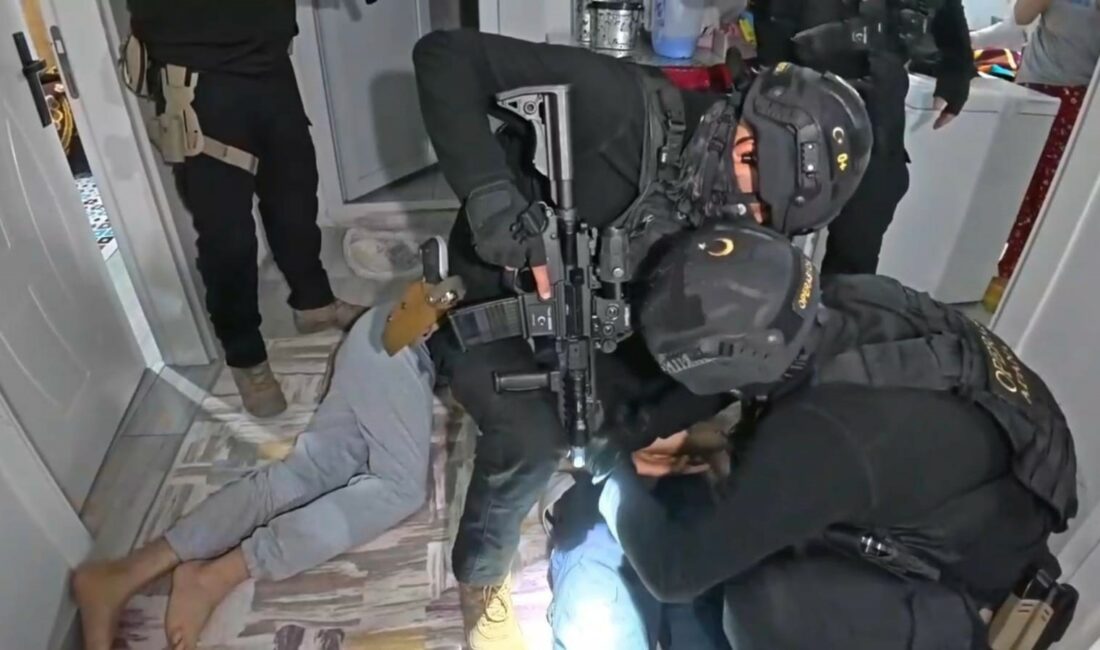 Adana'da terör örgütü DEAŞ'a