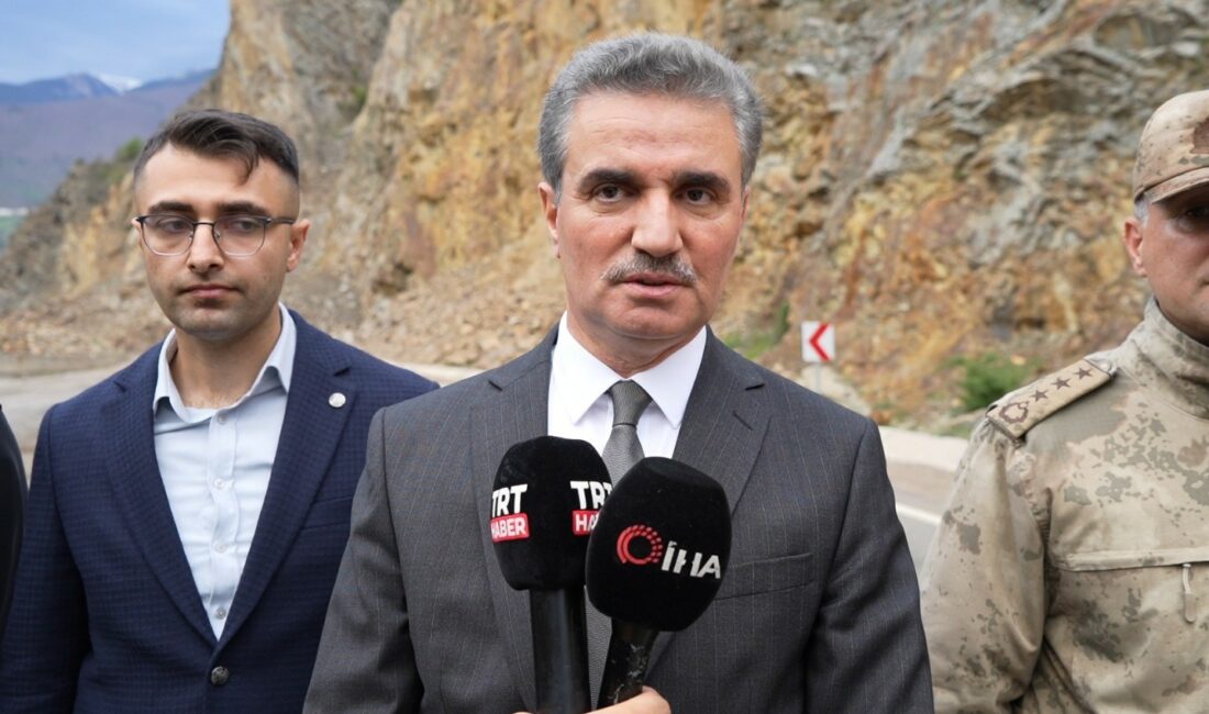 Gümüşhane Valisi Aydın Baruş,