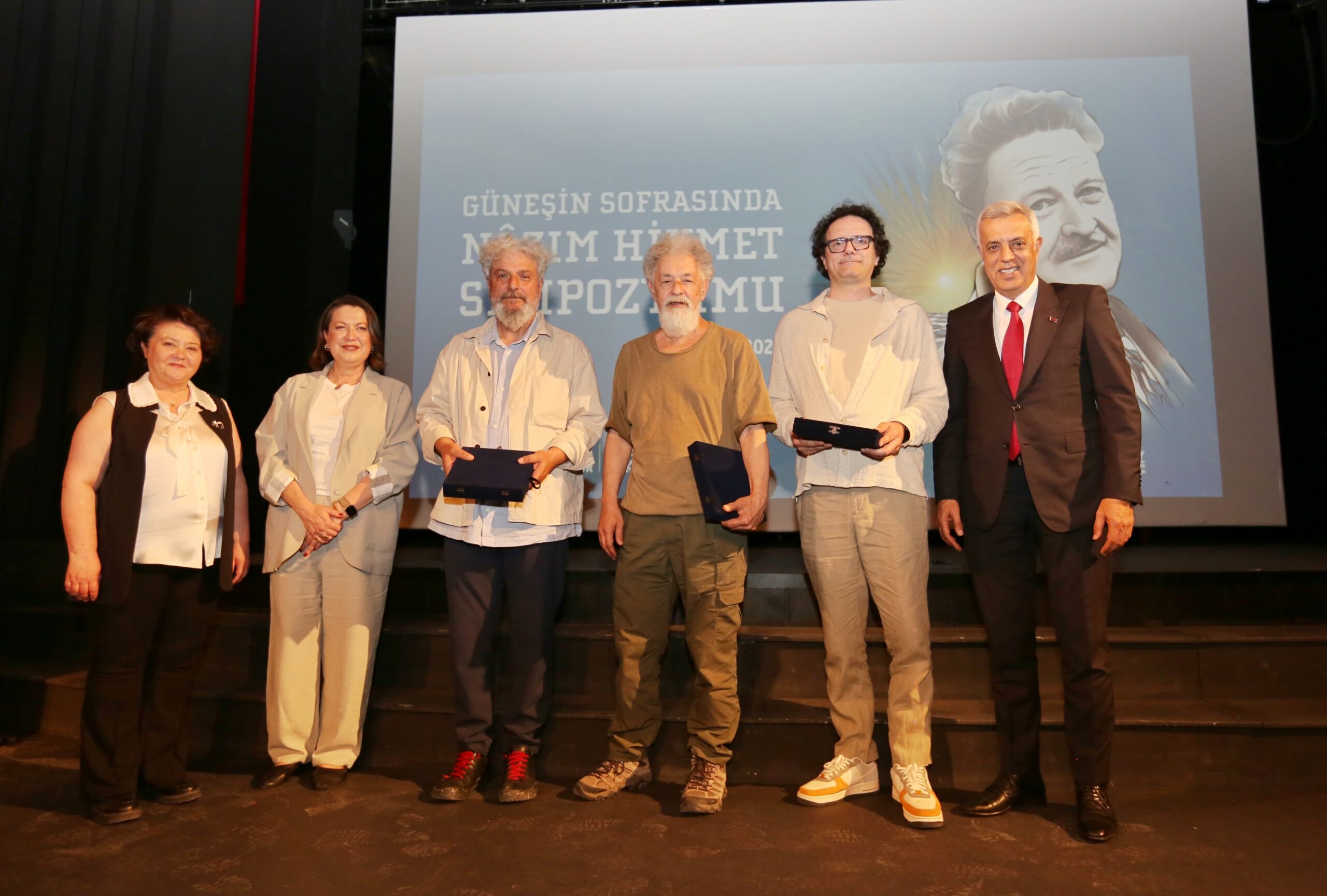 Nâzım Hikmet anısına sempozyum