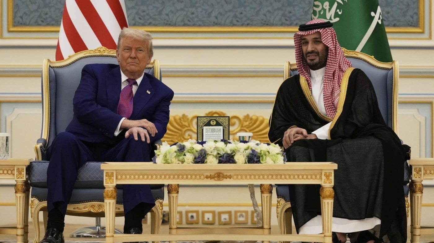 Trump, Suudi Kraliyet Sarayı’nda Veliaht Prens Selman’la görüştü