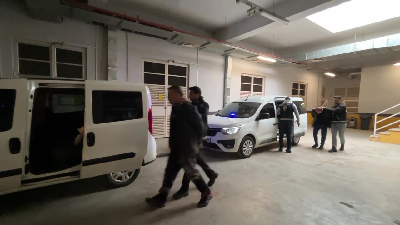 Fuhuş operasyonunda 4 şüpheli yakalandı: 7 kadın kurtarıldı
