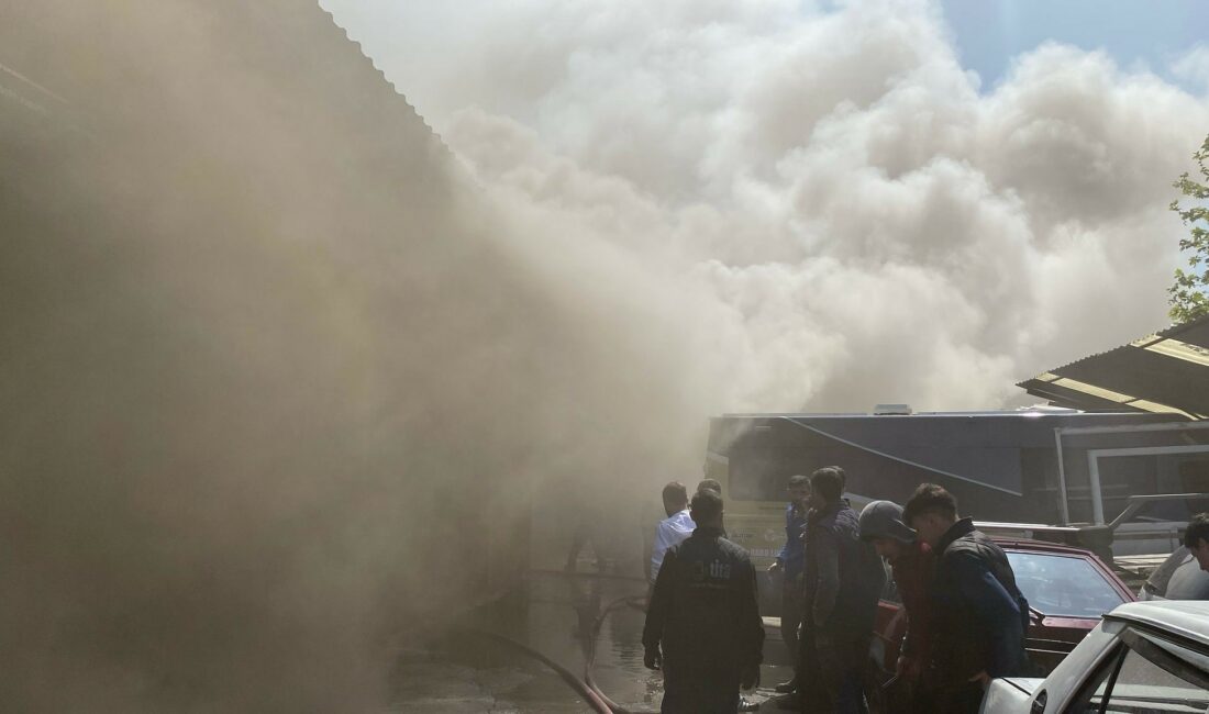 Oto kilit dükkanında çıkan yangında göz gözü görmedi Kocaeli'de sanayi sitesinde bulunan