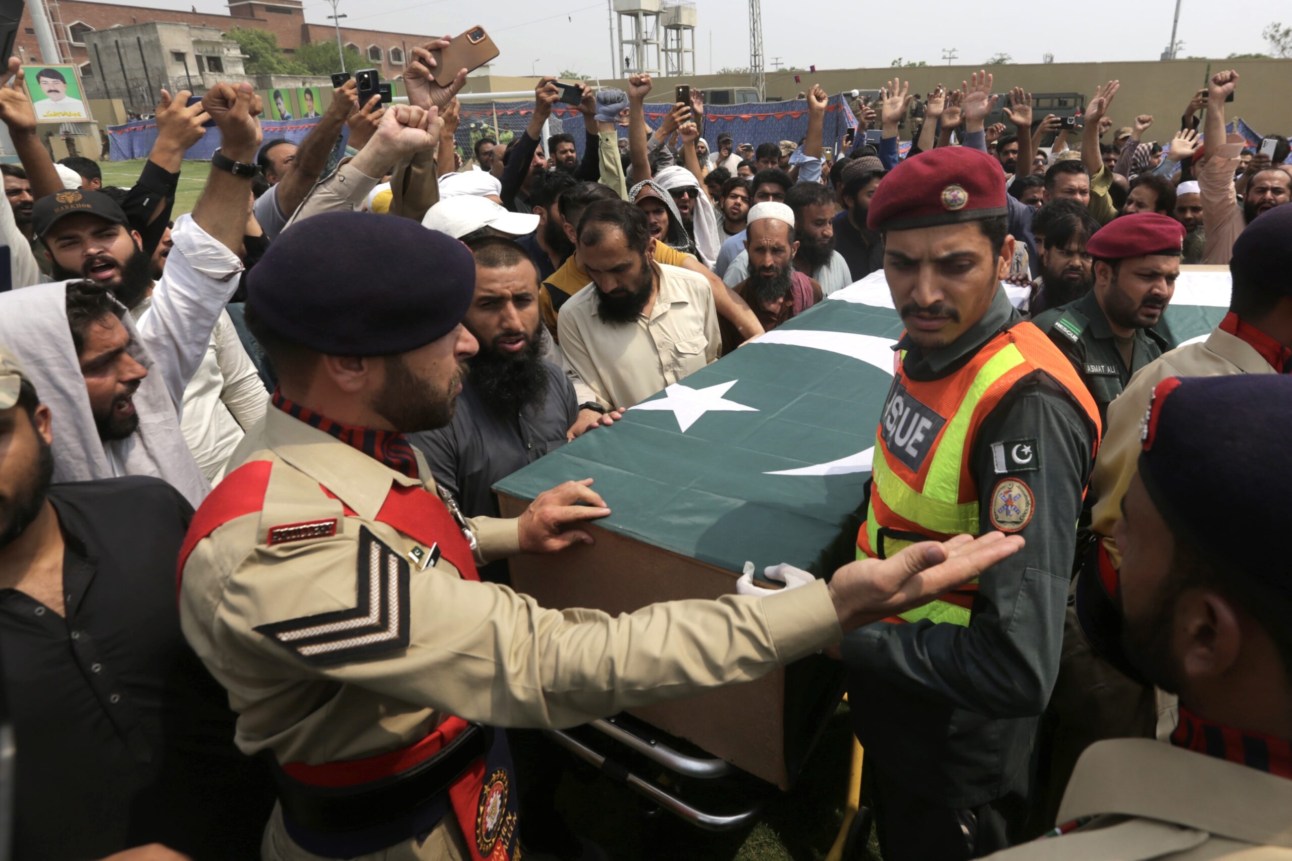 Pakistan Ulusal Güvenlik Konseyi toplandı: Hindistan’ın saldırısı açıkça savaş eylemi