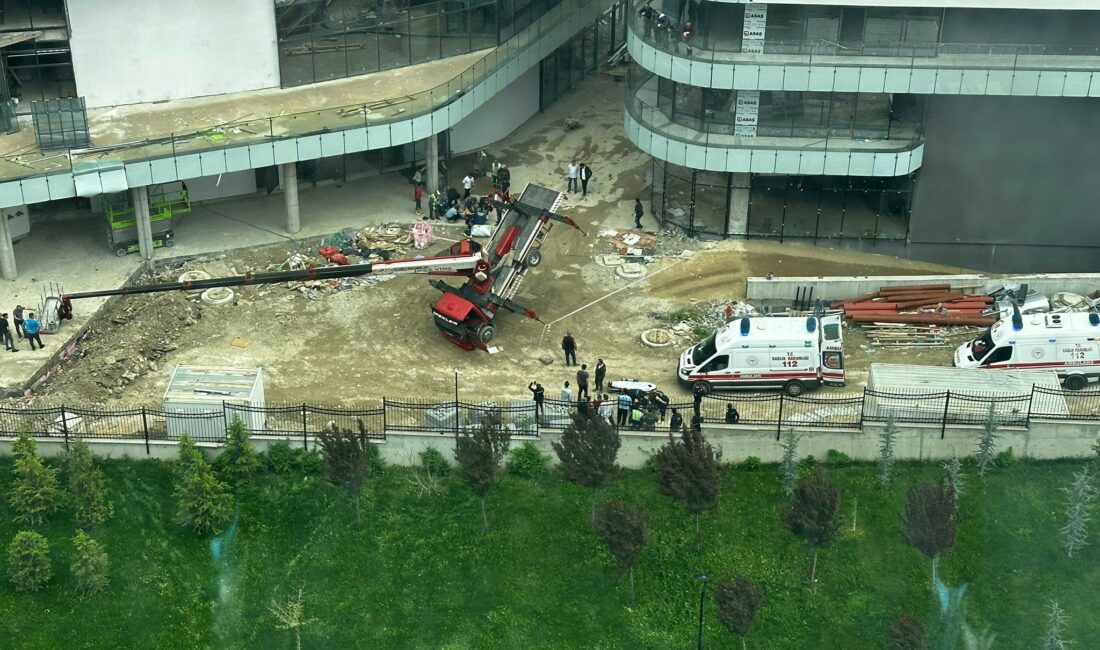 Ankara'da inşaat sahasındaki kule