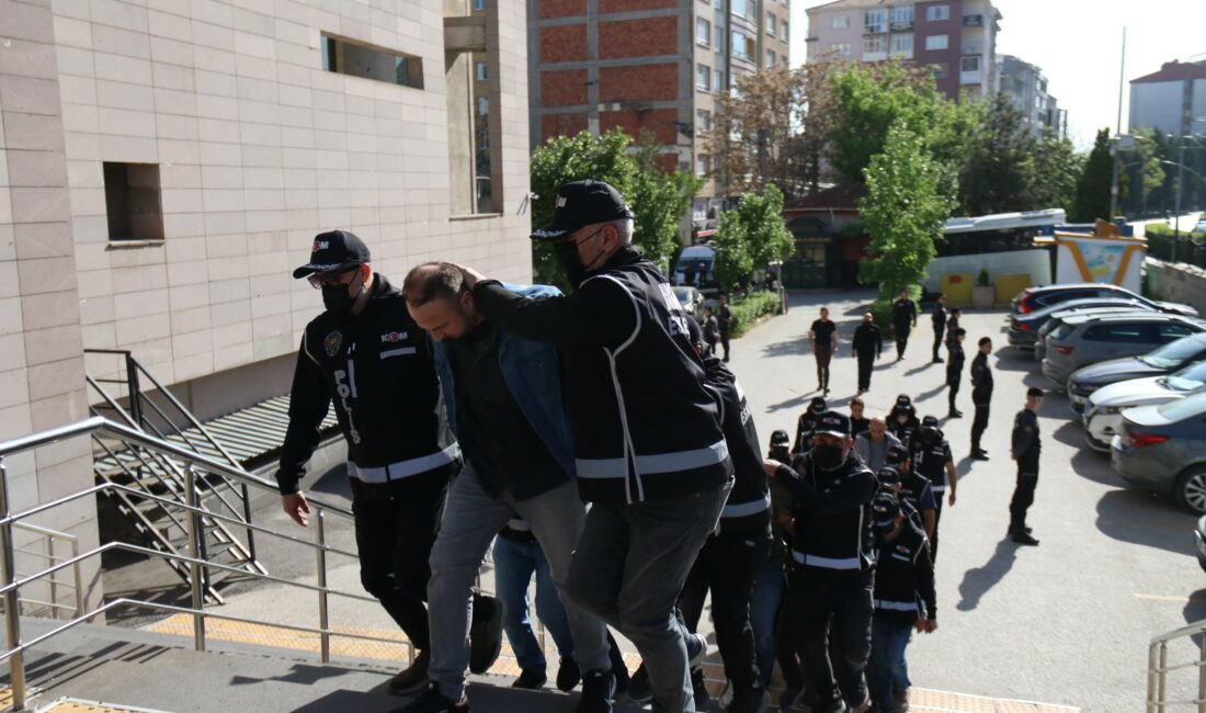 Eskişehir’de polis ekiplerince, FETÖ’yü