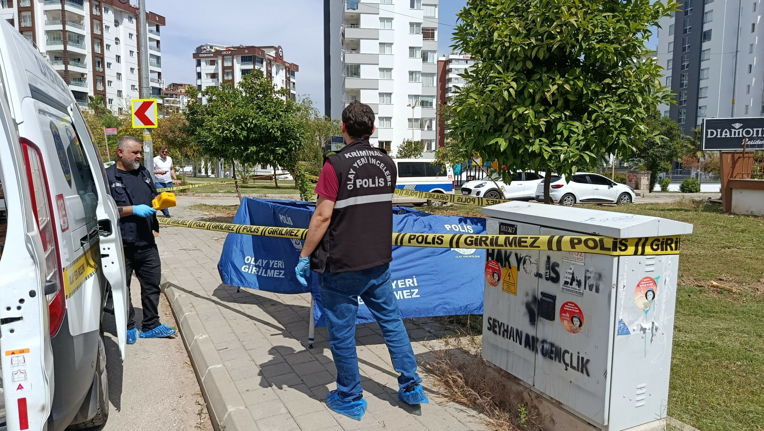Çöp konteynerinden insan kafatası çıktı!