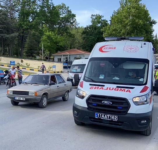 Kontrolden çıkan motosiklet devrildi; sürücüsü yaralandı