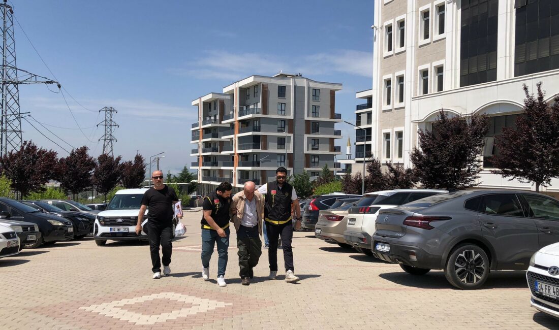 Bursa'nın Gemlik ilçesinde gece