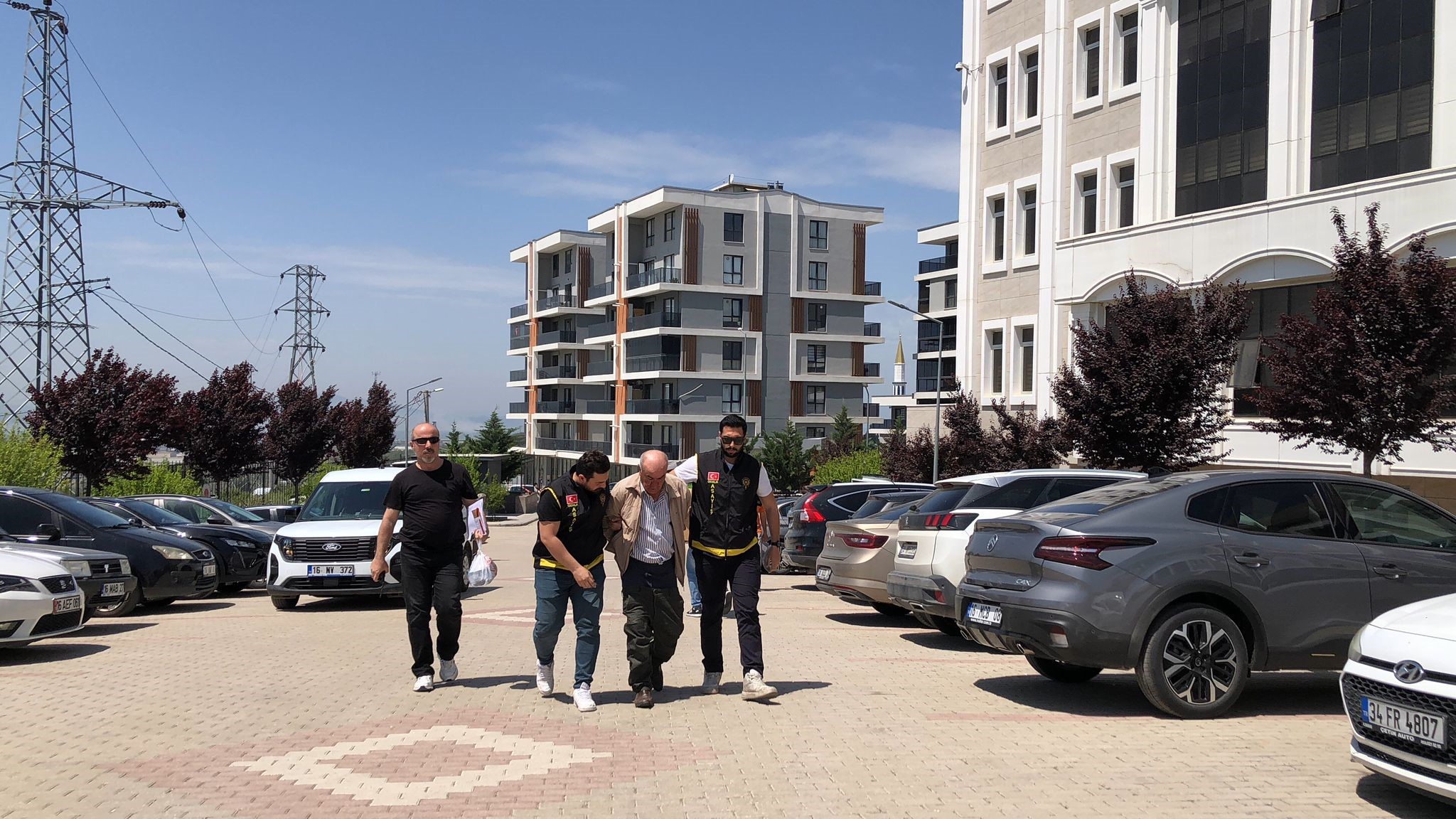 Cinayet zanlısı adliyeye sevk edildi