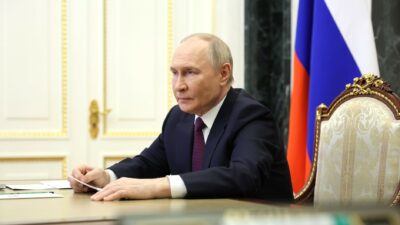 Putin: Rus ordusu Ukrayna sınırında tampon bölge oluşturma görevi üzerinde çalışıyor