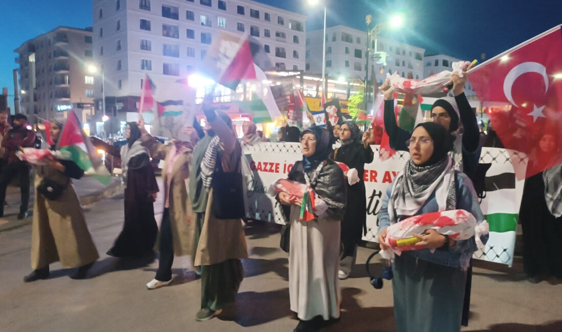Sivas’ta Cumhuriyet Üniversitesi öğrencileri,