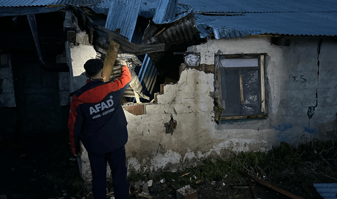 Kars'ın Sarıkamış ilçesinde fırtına