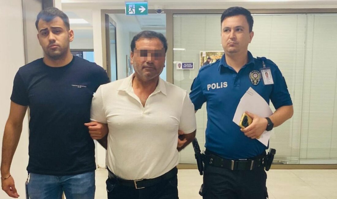 Mersin'de polis, kırmızı bültenle
