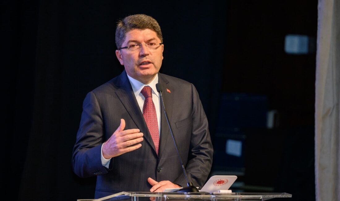 Adalet Bakanı Yılmaz Tunç,