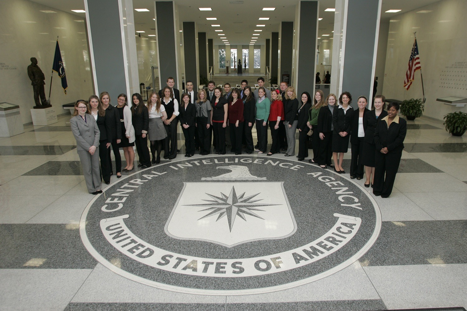 CIA’den Çinli yetkililere “ABD ajanı olun” çağrısı