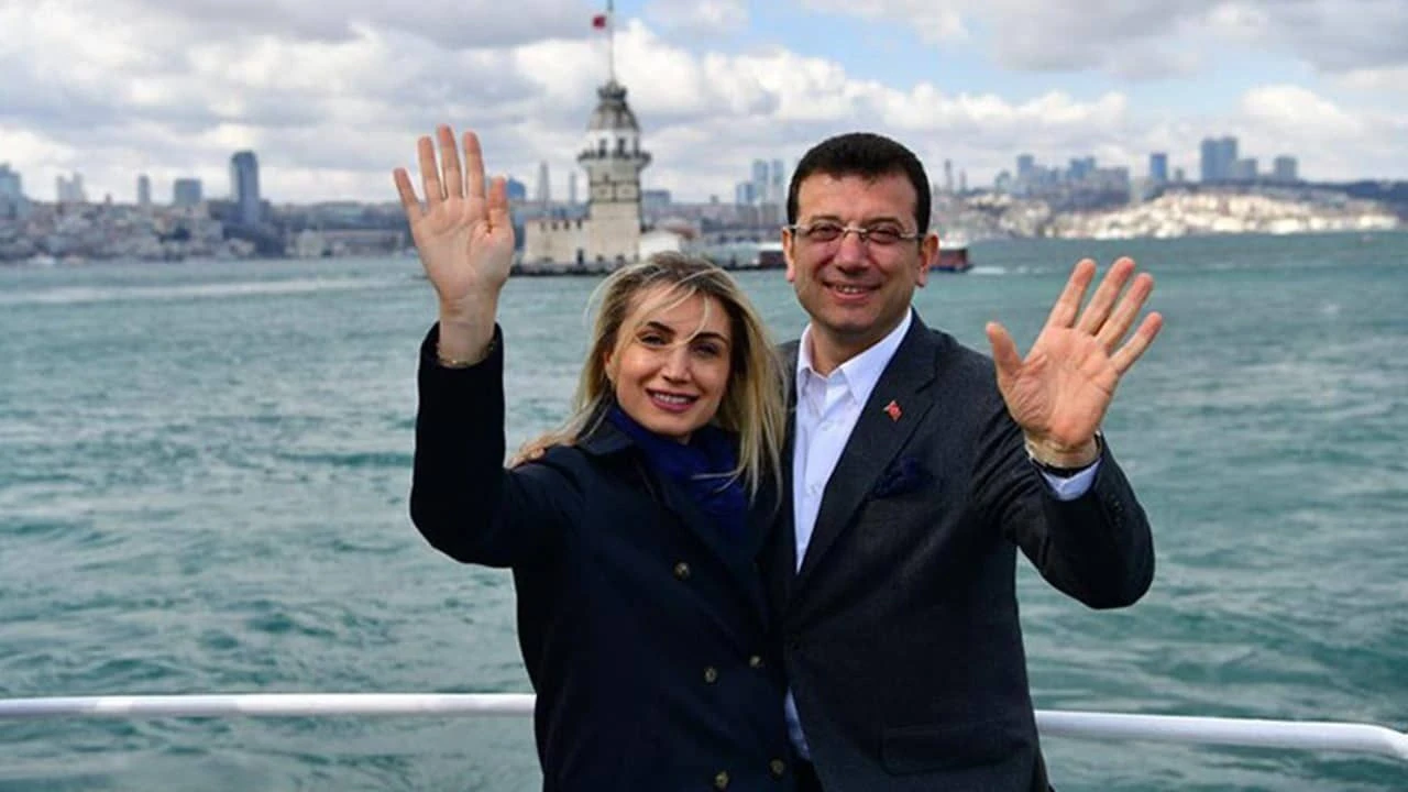 İmamoğlu, Voleybolcu Sevgilisi Derya’ya Audi Q3 ve 2 Ev Aldı!