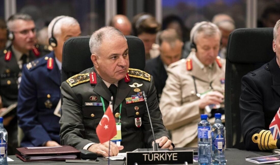 Metin Gürak, Umman Genelkurmay Başkanı Al-raısı ile bir araya geldi Genelkurmay Başkanı Orgeneral Metin