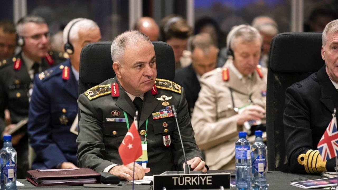 Metin Gürak, Umman Genelkurmay Başkanı Al-raısı ile bir araya geldi