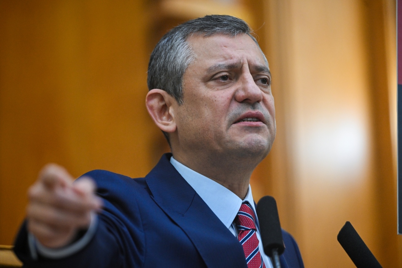 Özgür Özel’i darbeden şüphelinin MASAK ve HTS kayıtları talep edildi