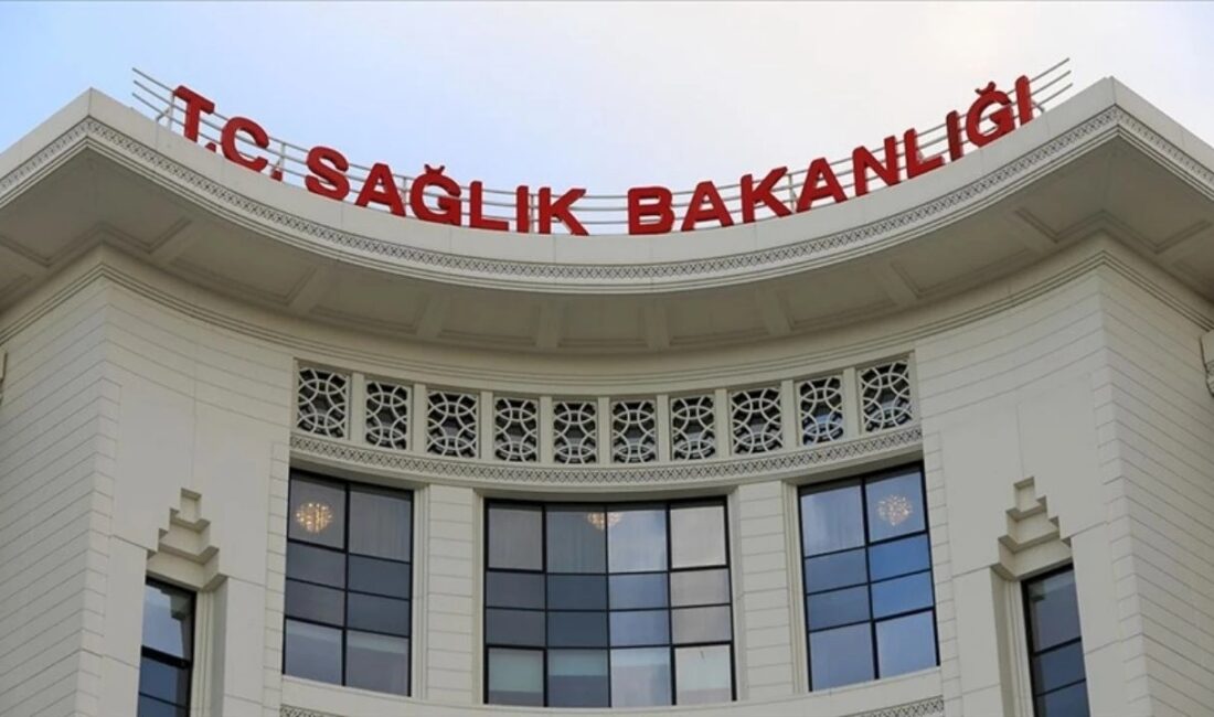 Sağlık Bakanı Kemal Memişoğlu,