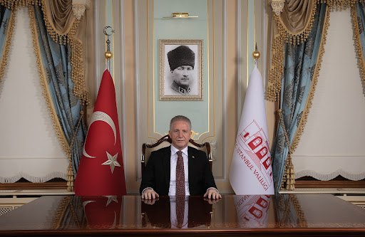 İstanbul Valiliği: İzinsiz gösteri yapmak için toplanan şahıslardan 384’ü gözaltına alındı